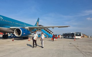 Vì sao cổ phiếu Vietnam Airlines bị lưu ý về khả năng bị hủy niêm yết?