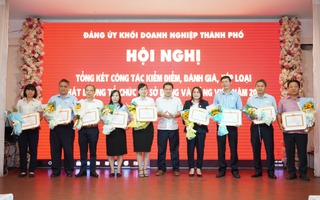 Nhiều cá nhân, tập thể xuất sắc trong công tác xây dựng Đảng năm 2022