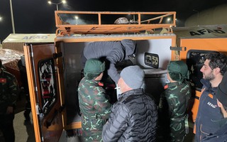Đoàn cứu nạn Việt Nam trao gần 25 tấn hàng tặng Thổ Nhĩ Kỳ