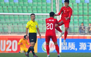 Văn Khang, Quốc Việt lên tập trung với U23