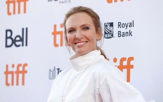 Toni Collette nói không với điều phối viên cảnh nóng