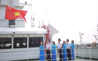 Dịu dàng nữ quân nhân Bộ Tư lệnh Vùng Cảnh sát biển 2