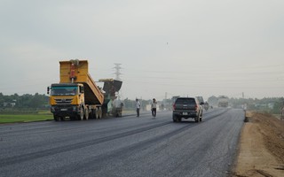 Tỉnh Bình Thuận kiến nghị Chính phủ tháo gỡ vướng mắc mỏ đất thi công cao tốc