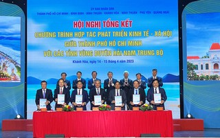 Ký kết hợp tác giữa TP HCM với 6 tỉnh duyên hải Nam Trung Bộ