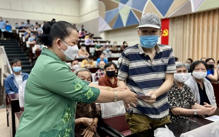 Chăm lo vật chất, tinh thần cho đoàn viên - lao động