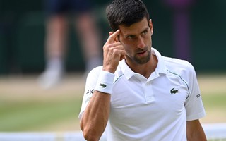 Djokovic không thi đấu vẫn giành lại ngôi số 1 thế giới từ tay Alcaraz