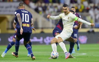 Ronaldo tỏa sáng, Al Nassr thắng đậm chủ nhà Al Adalah