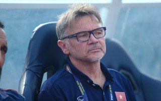 HLV Troussier: "2 bàn thắng của Văn Cường đại diện cho lối đá của Việt Nam tương lai"