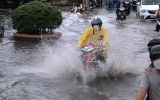 Thấy rõ nỗi khổ sau cơn mưa đầu tuần tại TP Thủ Đức