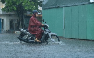 Nam Bộ và TP HCM bắt đầu đợt mưa lớn, kéo dài sang tuần sau