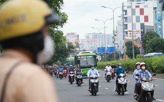 Hình ảnh "lạ" trên đường Cộng Hoà