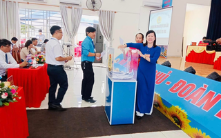 Nhiệm kỳ 2023-2028, LĐLĐ Cam Lâm phấn đấu kết nạp mới 2.500 đoàn viên