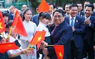 Thủ tướng gặp gỡ cộng đồng người Việt Nam tại Trung Quốc