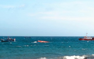 Chìm tàu ở Bình Thuận, 1 người mất tích