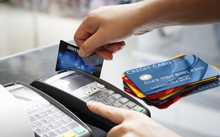 Mách người dùng cách xài thẻ tín dụng không "mắc nợ"