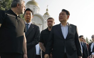 Ukraine đón tổng thống Hàn Quốc, "ấm ức" với Mỹ