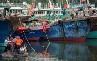 Trung Quốc: Phía Nam hứng bão Talim, Tây Bắc nóng 52,2 độ C