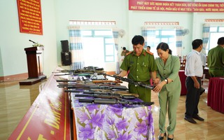 1 xã ở Đắk Lắk vận động, thu nhận 27 khẩu súng