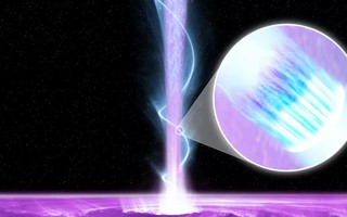 NASA phát hiện siêu lỗ đen đang bắn thẳng vào Trái Đất