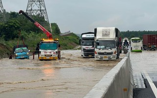 Vì sao tuyến cao tốc Dầu Giây - Phan Thiết mới sử dụng đã bị ngập?