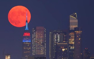 Đêm nay có "trăng máu cải trang" khổng lồ, từ Việt Nam xem cực đẹp