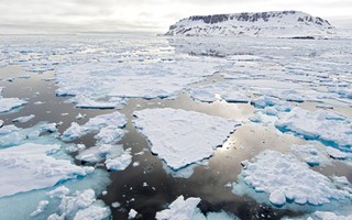 Hiện tượng bất thường tại Nam Cực