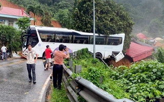 Hiện trường vụ vùi lấp 3 CSGT và 1 người dân trên đèo Bảo Lộc