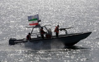 Hải quân Mỹ lên tiếng vụ Iran "chặn bắt tàu thương mại"