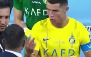 Ronaldo tranh cãi về danh hiệu cầu thủ xuất sắc nhất Ả Rập Champions Cup