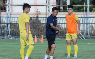 Tuyển U23 Việt Nam trau chuốt lối chơi chủ động tấn công