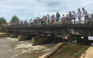 Người mẹ 25 tuổi ở Quảng Bình nhảy xuống sông Dinh tự tử