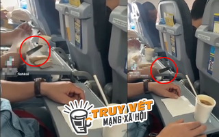 Hành khách vô tư dùng dao gọt trái cây trên máy bay