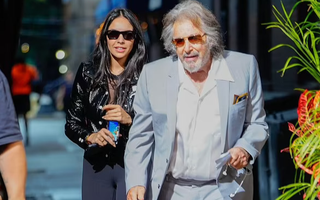 “Bố già” Al Pacino sánh bước tình trẻ kém 54 tuổi