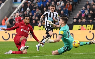 Newcastle - Liverpool làm nóng sân cỏ nước Anh