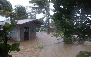Siêu bão Saola áp sát Philippines
