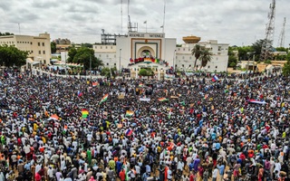 Tây Phi ra tối hậu thư cho phe đảo chính Niger
