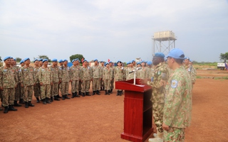 "Một ngày với các quân nhân gìn giữ hòa bình" tại nơi Đội Công binh Việt Nam đóng quân