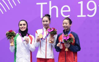 ASIAD 19 ngày 27-9: "Hoa khôi võ thuật" Dương Thúy Vi giành HCĐ wushu