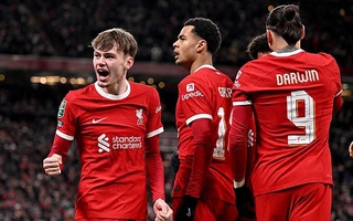 Ngược dòng đẳng cấp, Liverpool hạ Fulham ở bán kết League Cup