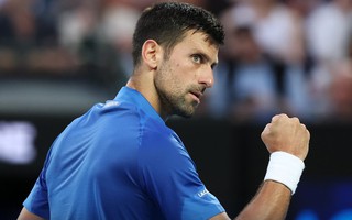 Giải Úc mở rộng 2024: Djokovic thắng chật vật tay vợt 18 tuổi