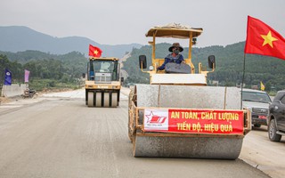 Khởi công hàng loạt dự án giao thông lớn