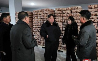 Vẻ ngoài của con gái ông Kim Jong-un gây chú ý
