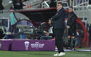 HLV Troussier dễ mất chức nếu lại thua Indonesia ở vòng loại World Cup 2026