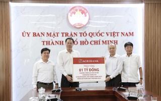 Agirbank ủng hộ Quỹ Vì người nghèo TP HCM 1 tỉ đồng