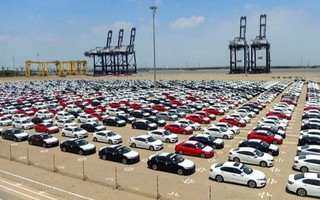 Ô tô nhập khẩu giảm mạnh