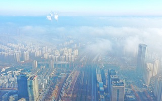 Sương mù kín đặc “vây” nhiều tỉnh Trung Quốc