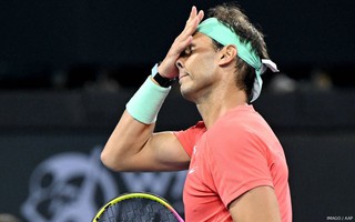 Thất bại đầu tiên của Nadal sau đợt tái xuất