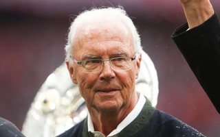 Những chuyện chưa kể về “Hoàng đế” Franz Beckenbauer