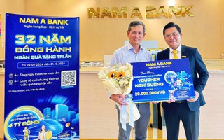 Nam A Bank trao giải đợt 1 chương trình “32 năm đồng hành – ngàn quà tặng tri ân”