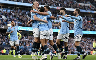 Man City thắng nhàn Southampton, giành ngôi đỉnh bảng Ngoại hạng